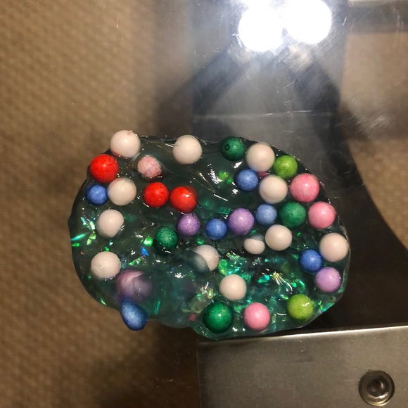 Already made slime for kids - Picture 3 of 3